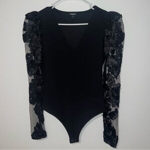 Express body suit puff lace appliqué sleeve